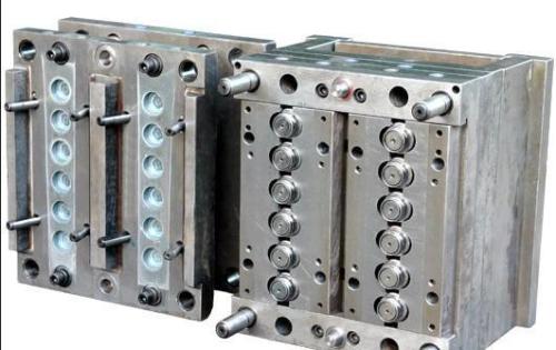 科翔模具為您分析，國內(nèi)塑料模具行業(yè)存在的問題