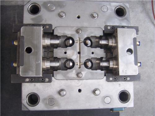 科翔模具告訴您，如何提高模具零配件加工質(zhì)量？