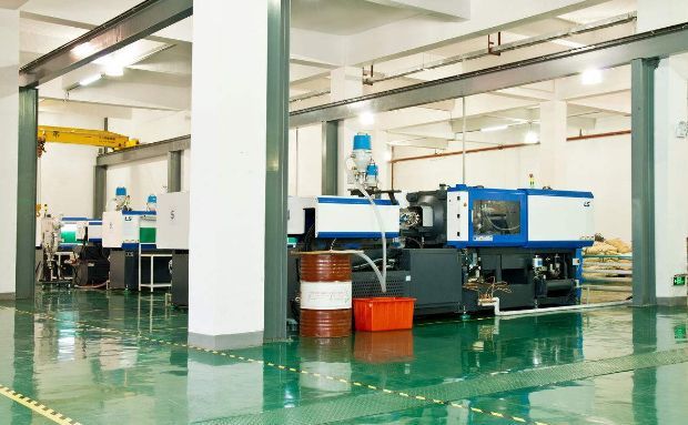 注塑模具成型制品，如果表面有裂紋該如何解決？